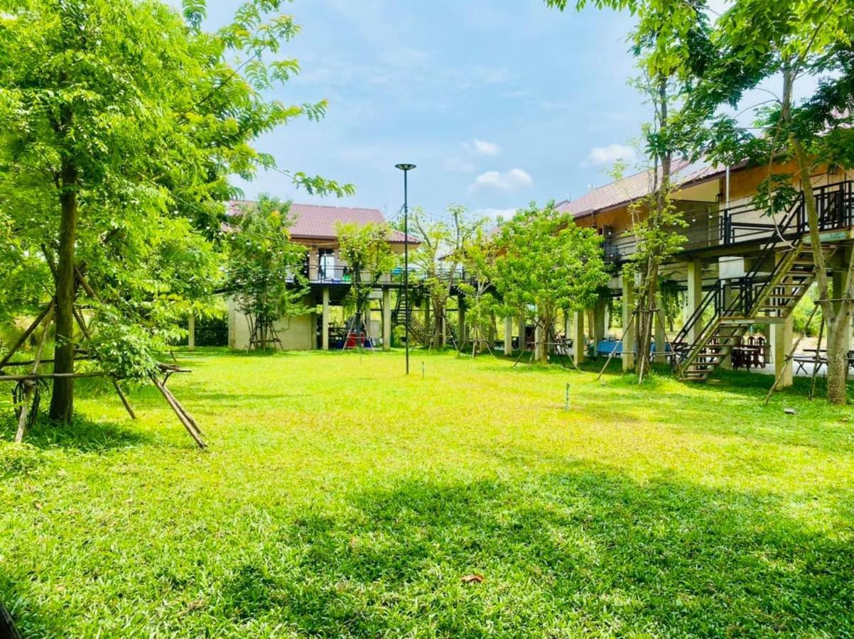 บ้านต้นไม้โฮมสเตย์อุทัยธานี Exterior foto